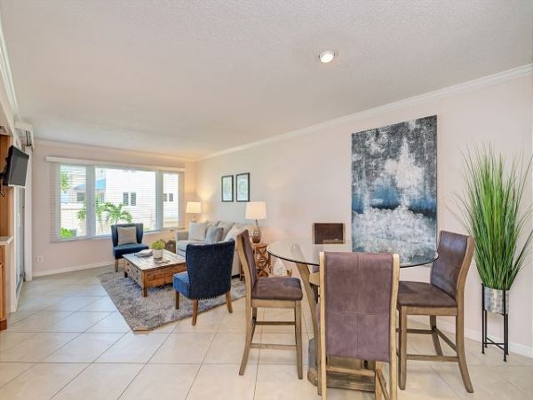 Gulf Front Two Bedroom Vacation Condo - Pool & Tennis Court