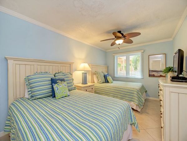 Gulf Front Two Bedroom Vacation Condo - Pool & Tennis Court