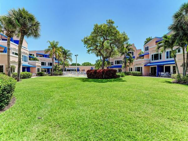 Spectacular views and open air lanai