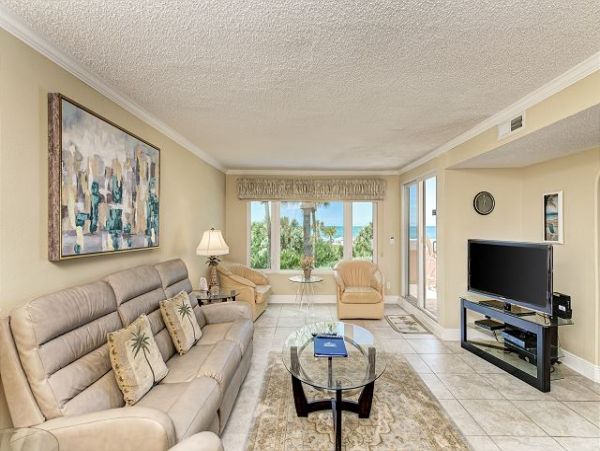 Spectacular views and open air lanai