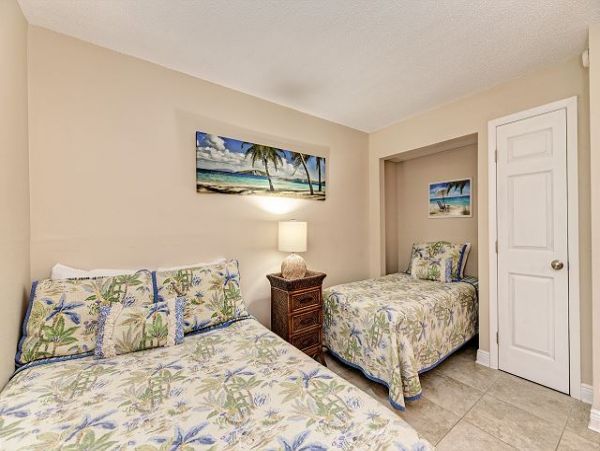 Spectacular views and open air lanai