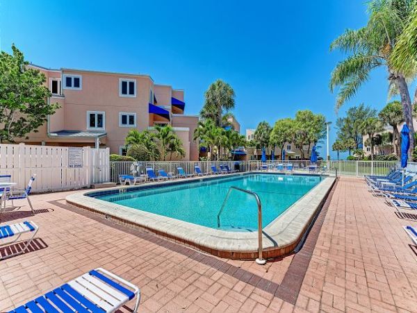 Longboat Key Beautifully Updated Two Bedroom Beachfront Condominium