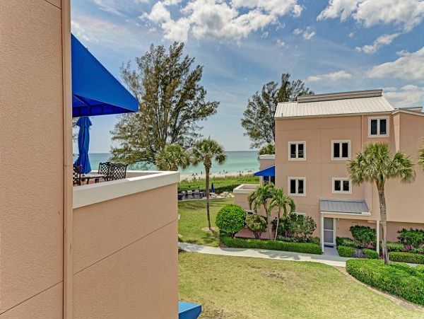 Longboat Key Beachfront Vacation Condo with Ocean Views