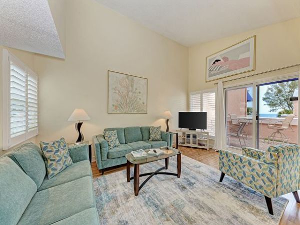 Longboat Key Beachfront Vacation Condo with Ocean Views