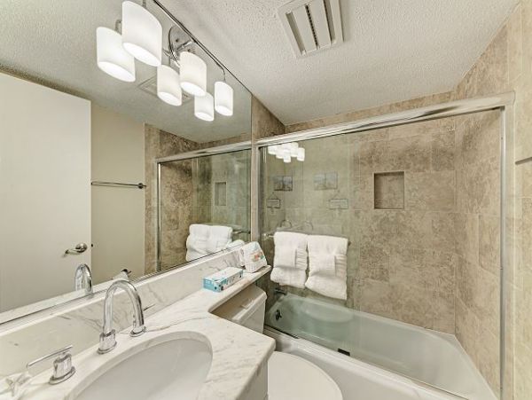 Longboat Key Beachfront Vacation Condo with Ocean Views