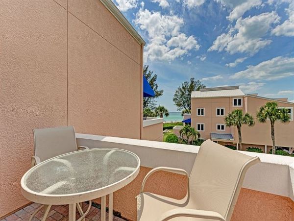 Longboat Key Beachfront Vacation Condo with Ocean Views