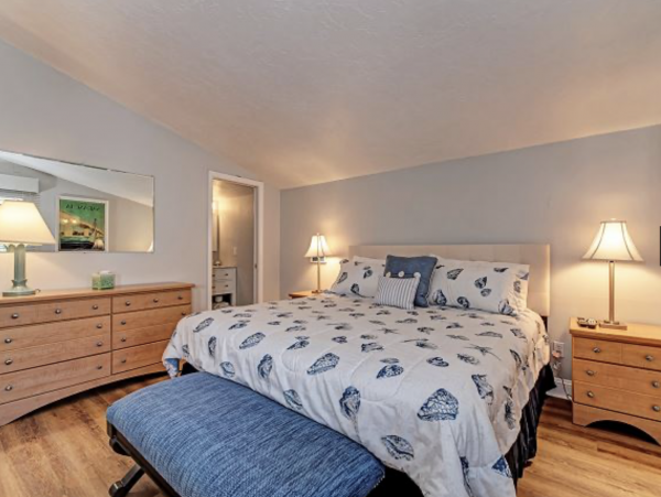 A Great Beachfront Longboat Key Condo