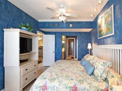 Bedroom - Queen bed
