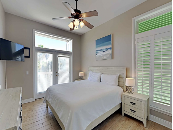 Six Bedroom Home Enjoy Gulf Breezes