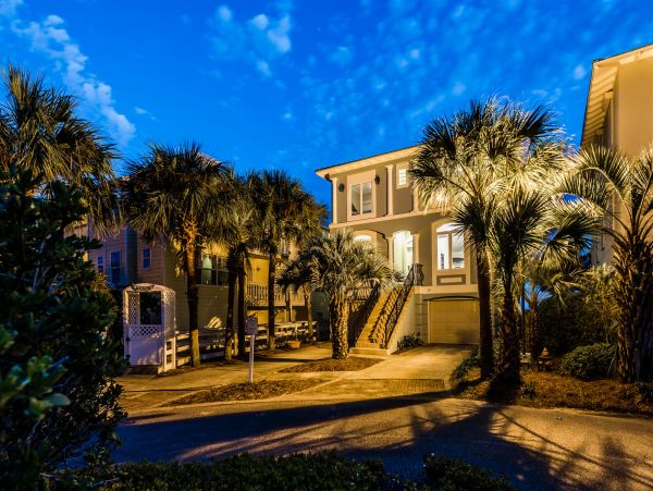 Stunning Five Bedroom Destin Beach Rental Sleeps 20