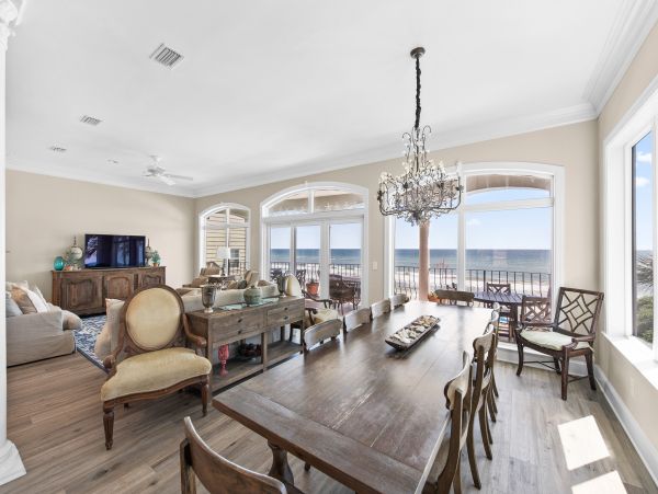 Stunning Five Bedroom Destin Beach Rental Sleeps 20