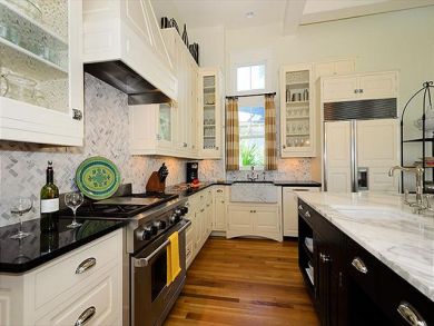 Fully equipped kitchen