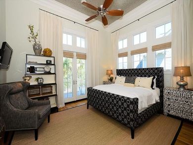 Bedroom 3 with king bed