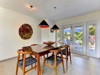 Dining Table Seats 6