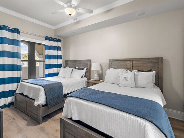 Stunning Four Bedroom vacation Home Beach front NEW ARRIVAL