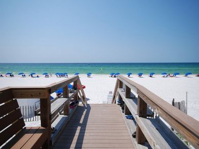 Okaloosa Island Rental with Three Bedrooms