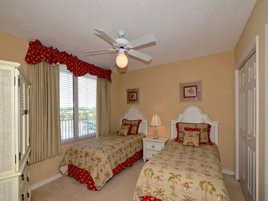 Okaloosa Island Rental with Three Bedrooms