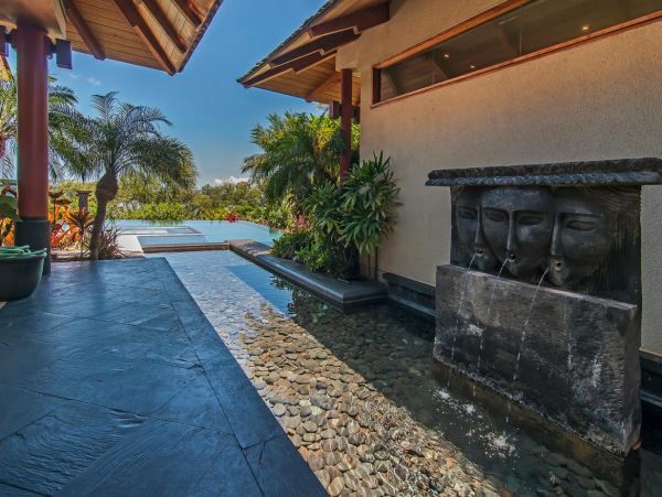 Luxury Wailea Maui Villa with Ocean Views and Infinity Pool