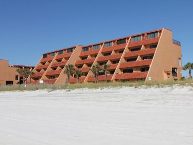 Beach front vacation rental in Destin, Florida