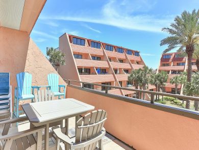 Balcony with Outdoor Seating
