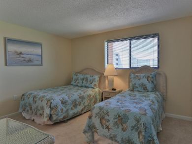 Twin Bedroom