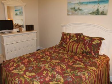 Bedroom 2 with queen bed