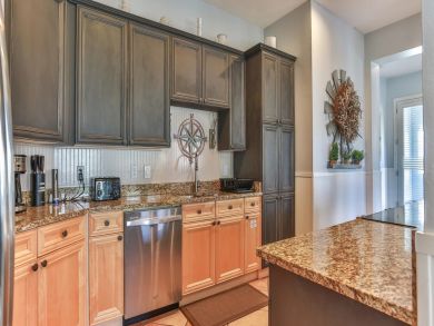 Destin 4 Bedroom Family Vacation Home with Pool Sleeps 18
