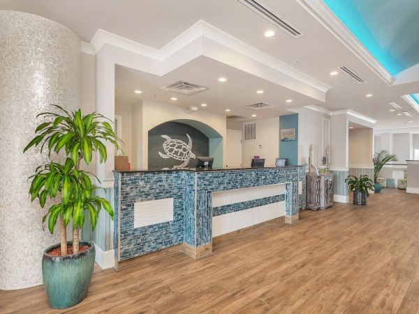 Luxury Beach Front Destin Rental Sleeps 8 Guests