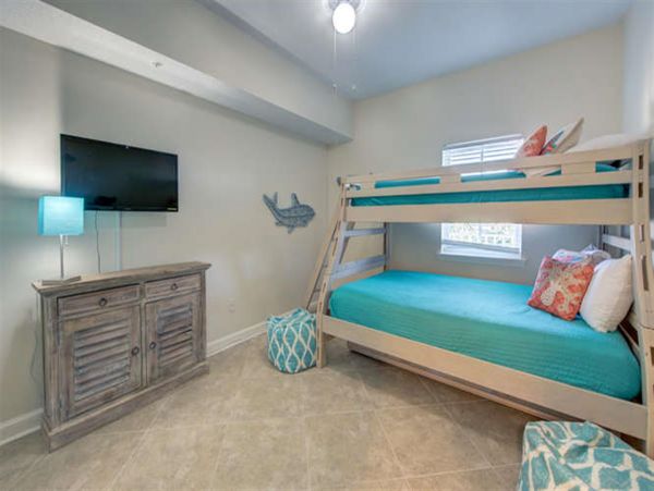 Luxury Beach Front Destin Rental Sleeps 8 Guests