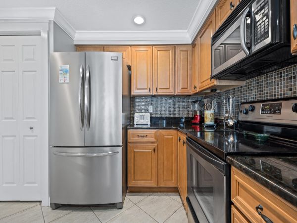 On Beach Destin Vacation Condo Three Bedrooms Gulf Views