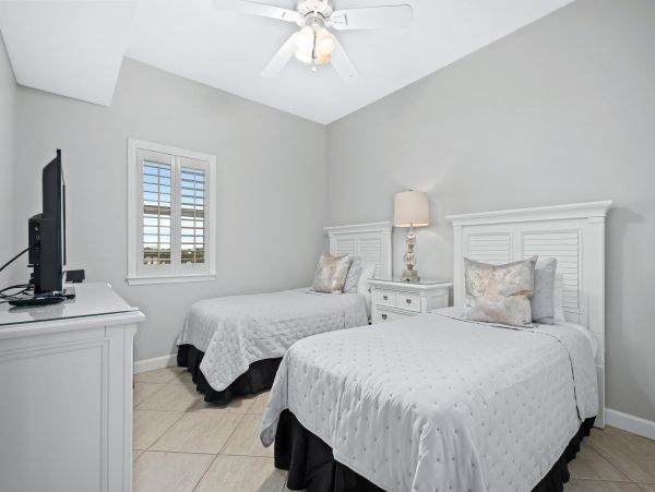 On Beach Destin Vacation Condo Three Bedrooms Gulf Views