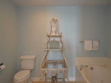 Jetted tub in master bathroom