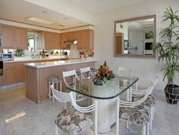 Luxury Two Bedroom Condo Walk to Beach Sleeps Six Guests