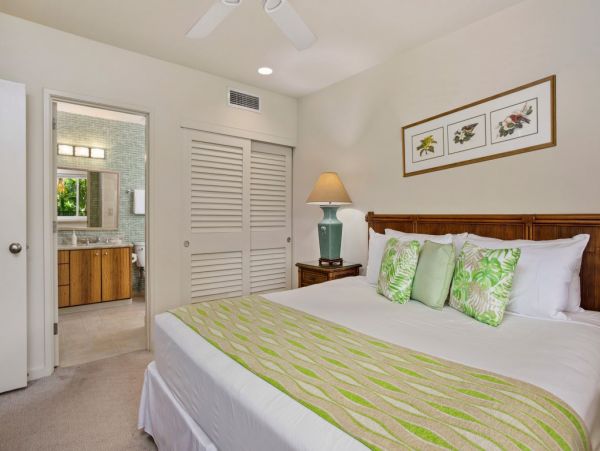 Maui Beachfront Vacation Rental - Wailea Oceanfront Condo