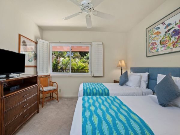 Maui Beachfront Vacation Rental - Wailea Oceanfront Condo