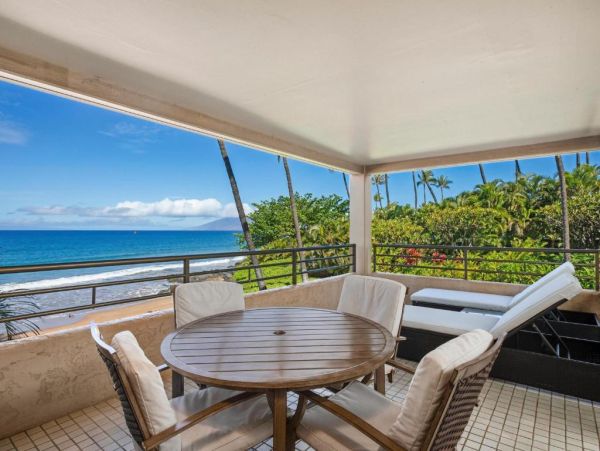 Wailea Beachfront Condo Rental - Luxury Oceanfront Accommodation