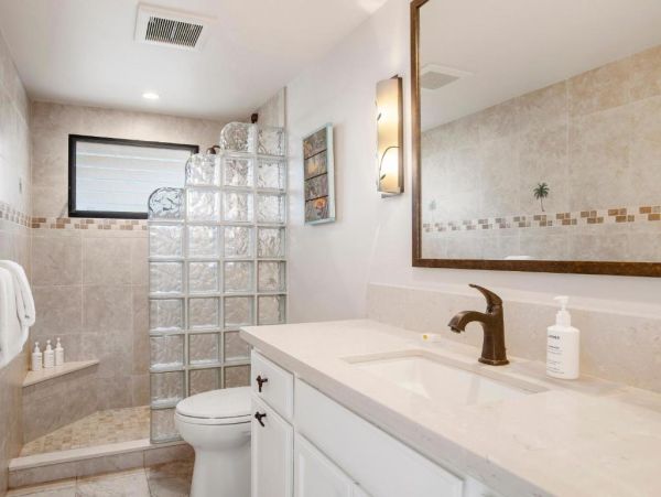 Wailea Oceanfront Condo Rental - Maui Beach Vacation Accommodation