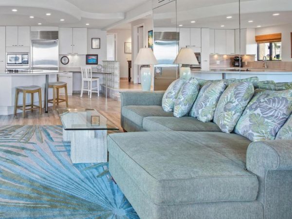 Wailea Oceanfront Condo Rental - Maui Beach Vacation Accommodation