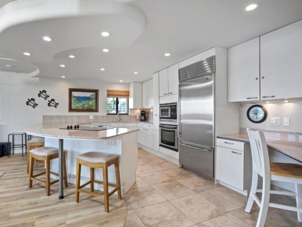 Wailea Oceanfront Condo Rental - Maui Beach Vacation Accommodation