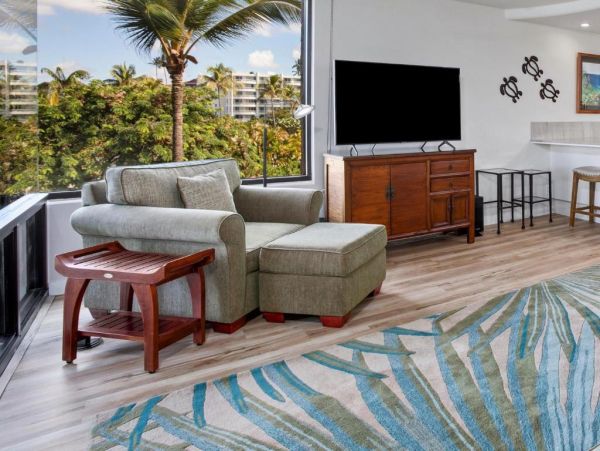 Wailea Oceanfront Condo Rental - Maui Beach Vacation Accommodation