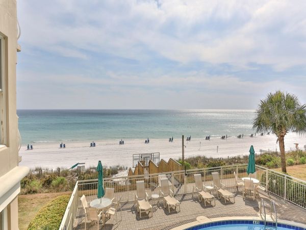 Luxury Miramar Beach Vacation Accommodation on Beach