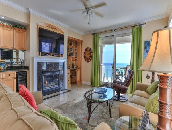 Luxury Miramar Beach Vacation Accommodation on Beach