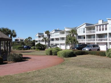A Great Rental on The Beach Wow Great Rates Beach 50 yards !