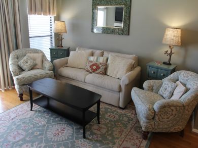 A Great Rental on The Beach Wow Great Rates Beach 50 yards !