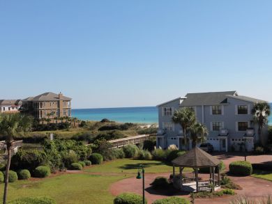 A Great Rental on The Beach Wow Great Rates Beach 50 yards !