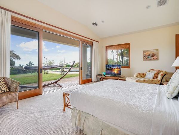 Launiupoko Vacation Rental - Maui Luxury Estate with Ocean Views