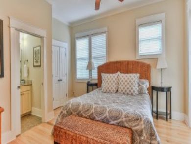 Seagrove Beach 5 Bedroom Homel Sleeps 13 Shared Pool