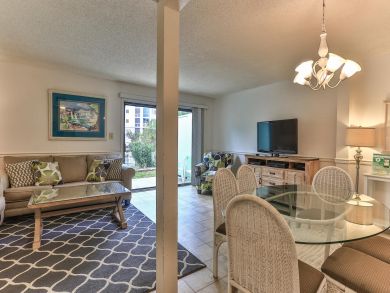 A Value Destin Rental with Three Bedrooms - Great Location!
