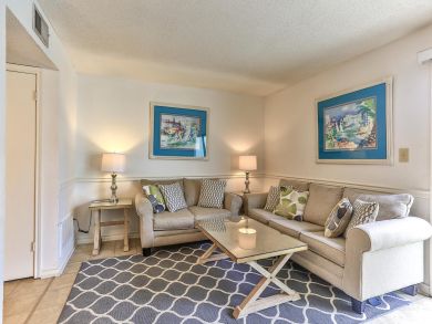 A Value Destin Rental with Three Bedrooms - Great Location!