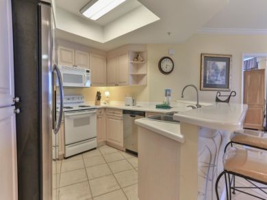 Destin Beachfront Condo with Pool and Sleeps 8 Guests